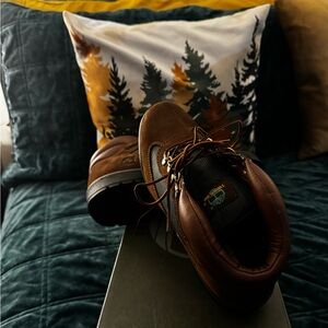 Women’s Brand New, Field boots size 8 Brown/Evergreen Leather Hiking boots